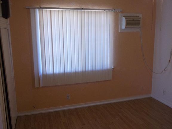 5th image of 2419 Empress St APT A