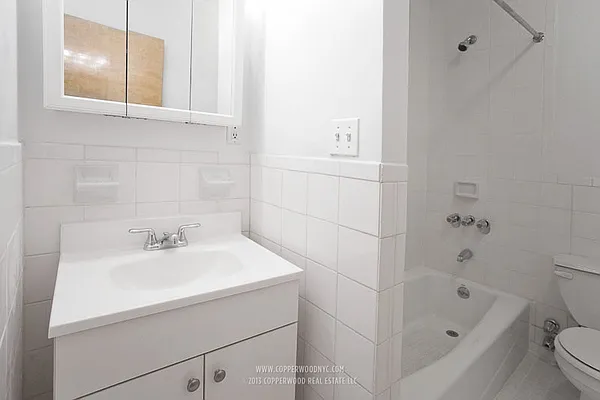 Rented by Copperwood Real Estate | media 20