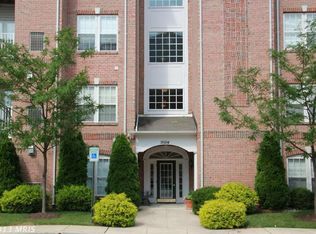 9504 Amberleigh Ln APT L, Perry Hall, MD 21128