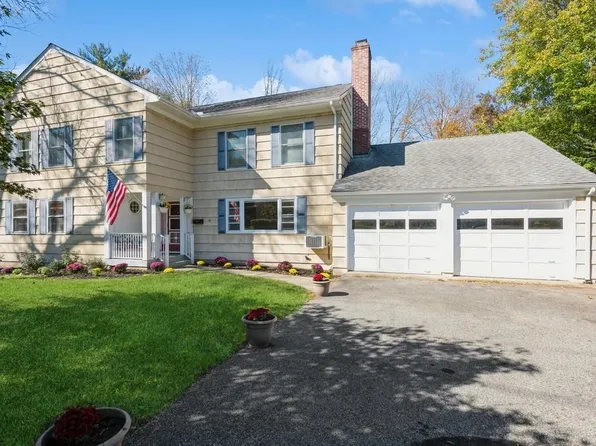 18 Langeland Drive, Mount Kisco, NY 10549