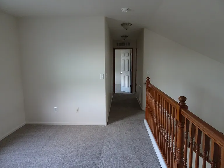 2232 Marshfield Ln — Photo 12