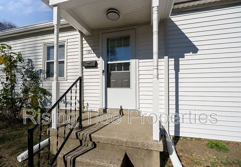 1903 Alice St — Photo 22