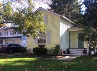 119 Olive St, Chagrin Falls, OH 44022