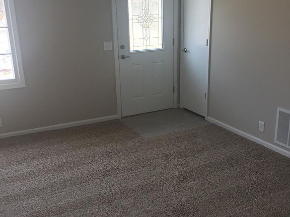 3rd image of 840 Willow Dr