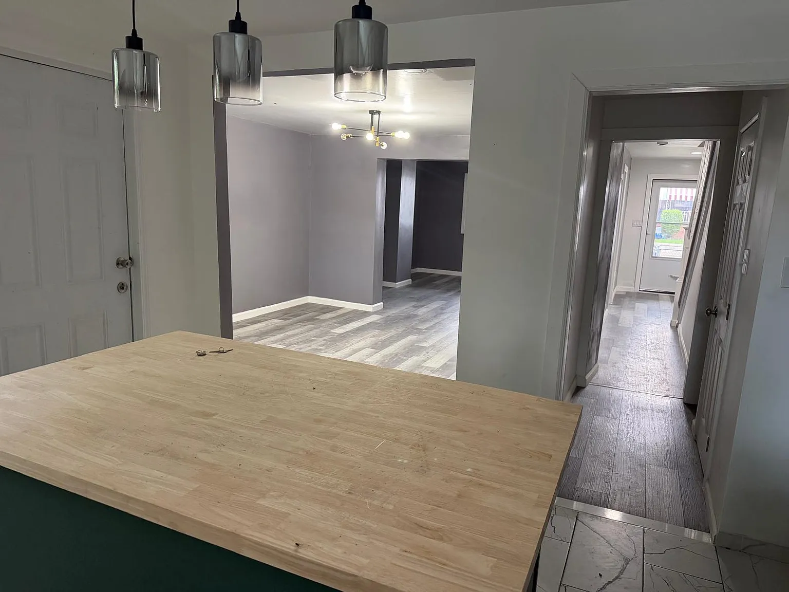 4 bed, 1.5 bath, $1,750 — Photo 3
