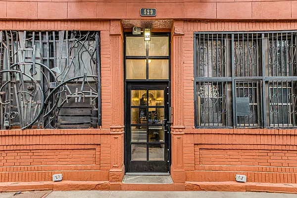 Rented by HH Realty | media 21