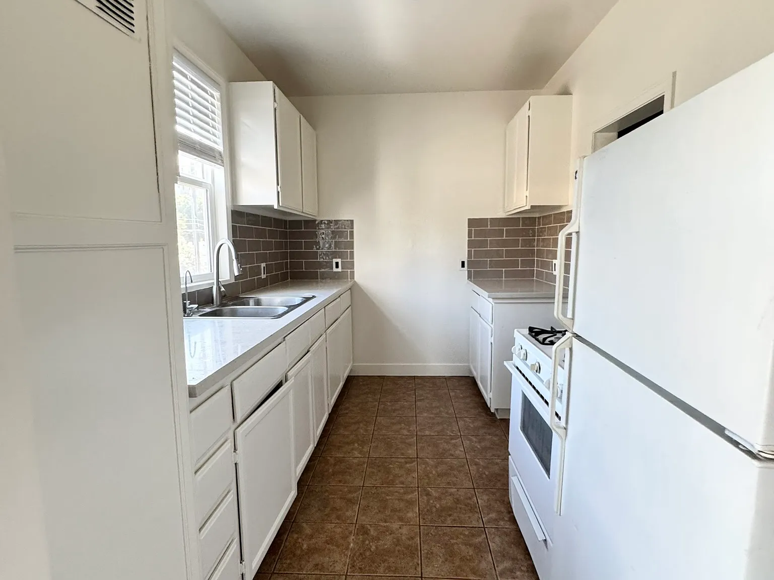 1 bed, 650 sqft, $1,925 — Photo 4