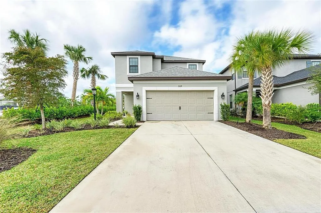 5 bed, 3.5 bath, 2480 sqft, $3,850 — Photo 1