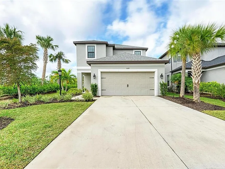 5564 Summit Gln — Photo 1