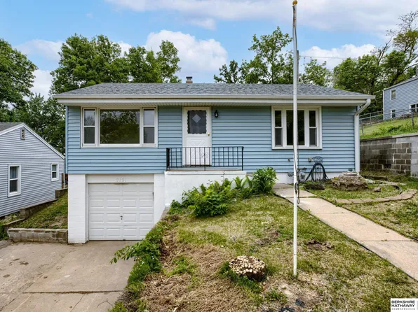 3121 State St, Omaha, NE 68112