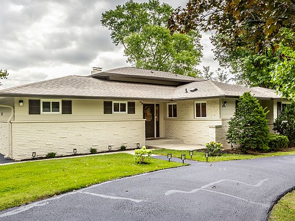 5th image of 5847 Gloucester Cir