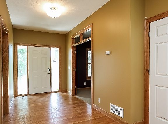 2nd image of 2524 Cottage Grove Crst