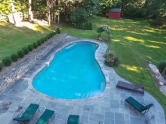 546 Hoydens Hill Road