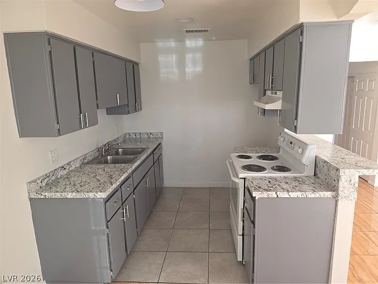 1809 Putnam Ave #0 — Photo 13