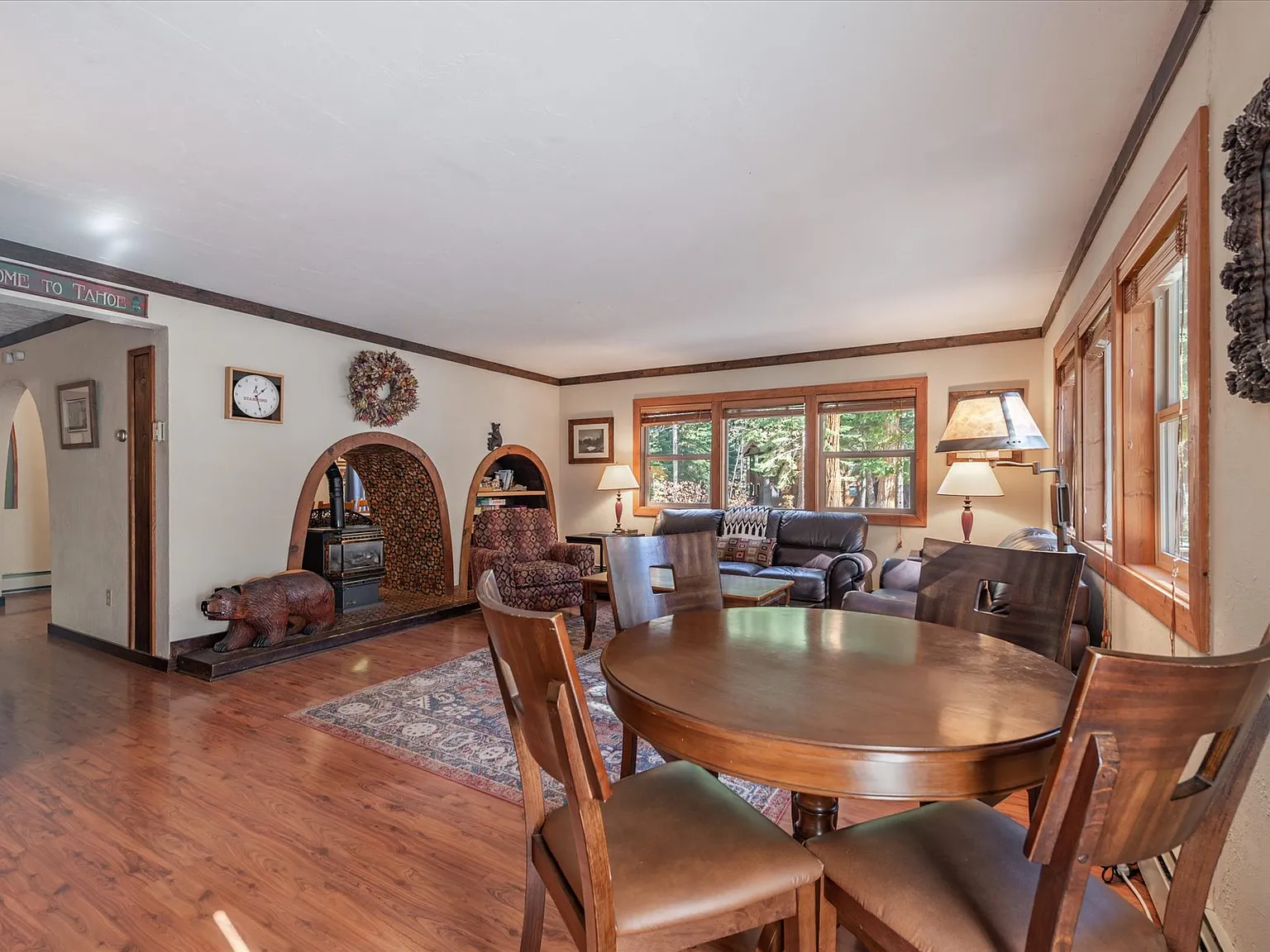 4 bed, 2129 sqft, $5,900 — Photo 4