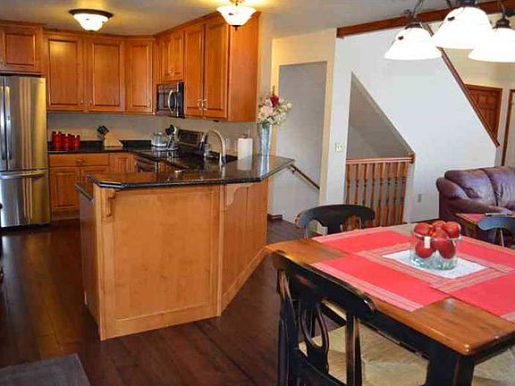 3rd image of 3301 Shenandoah Dr