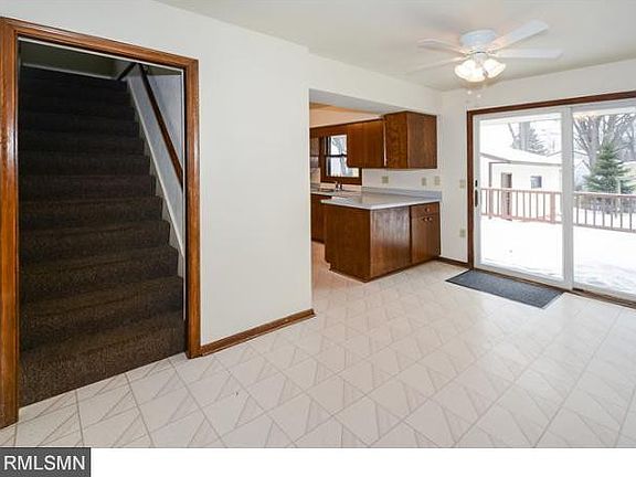 5th image of 2656 3rd Ave E