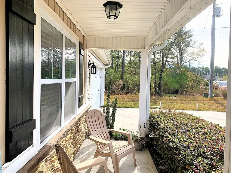422 Ridgeway Dr — Photo 5