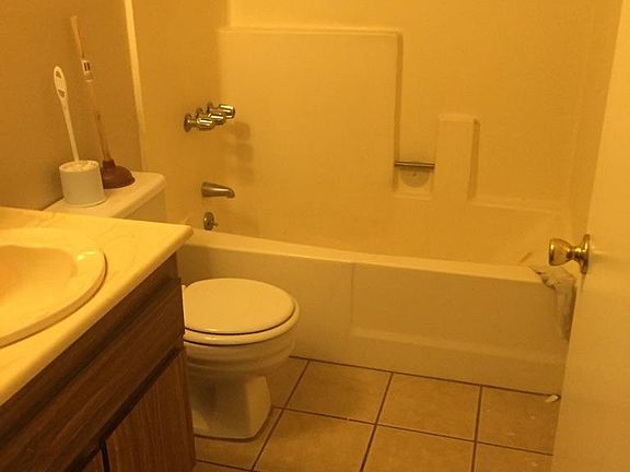 5th image of 73502 Sunnyvale Dr #B