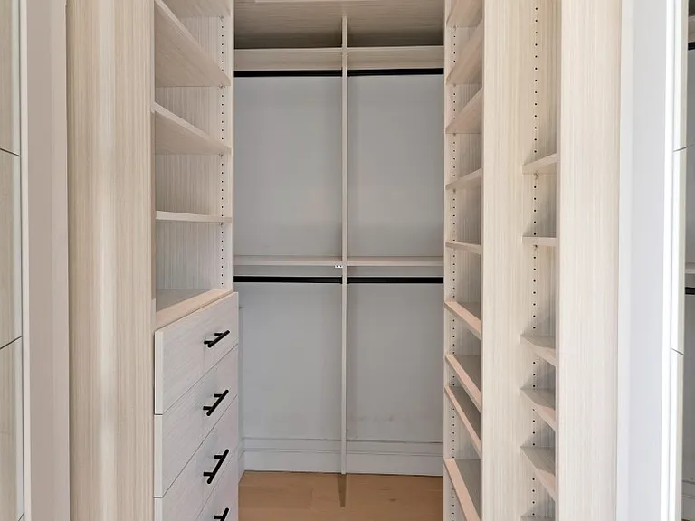 499 Van Buren St #1 — Photo 10