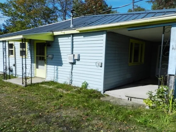 23 Boyer Ave, Tupper Lake, NY 12986