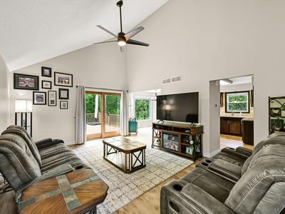 8505 South Parknoll DRIVE, Oak Creek, WI, 53154