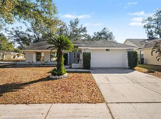 1710 Tallowtree Cir, Valrico, FL 33594