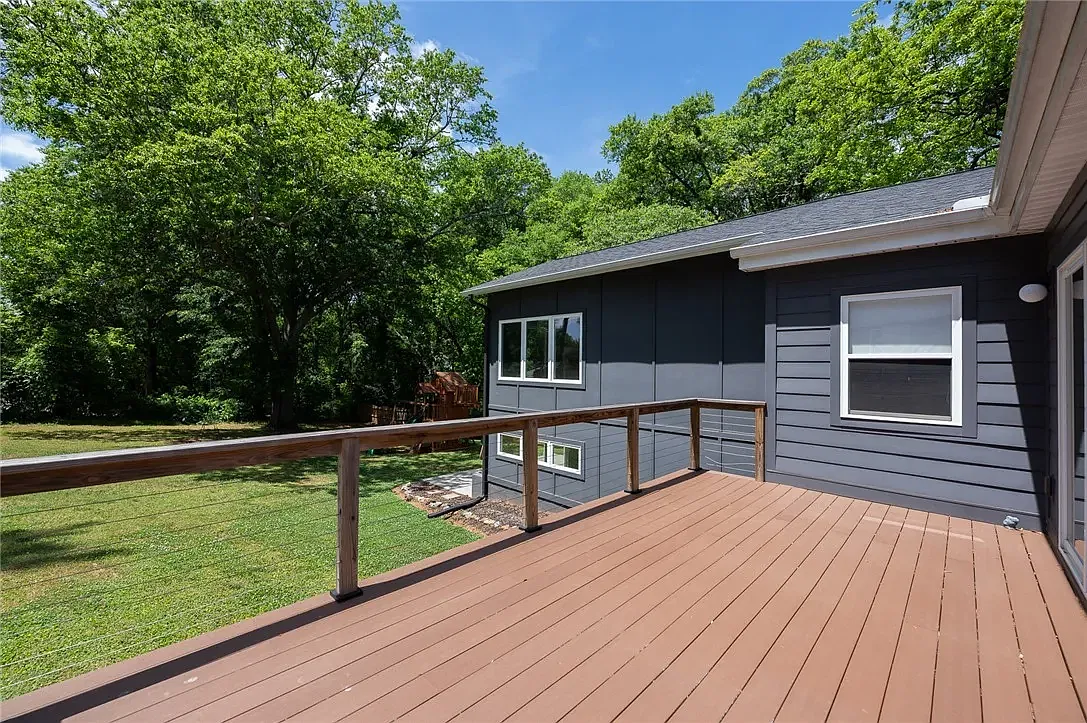 46 Briarcliff Drive - 1 — Photo 2