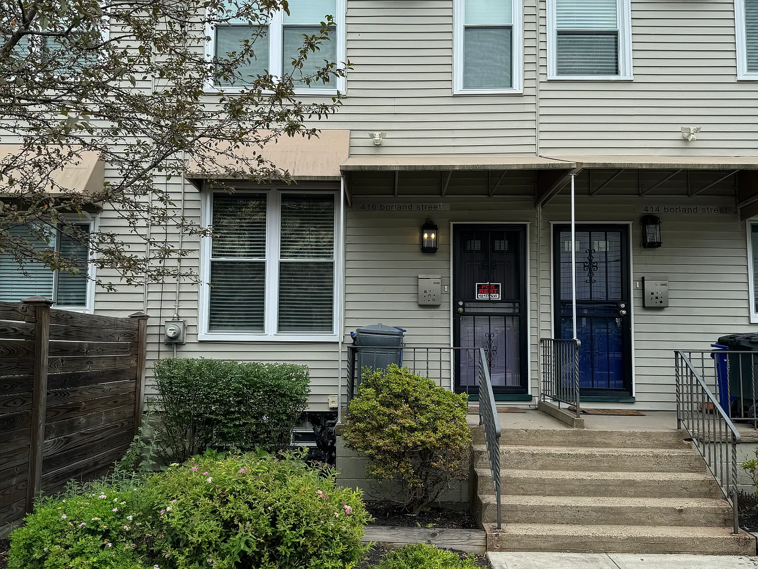 3 bed, 1300 sqft, $2,500 — Photo 2