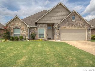 5004 E El Paso St, Broken Arrow, OK 74014