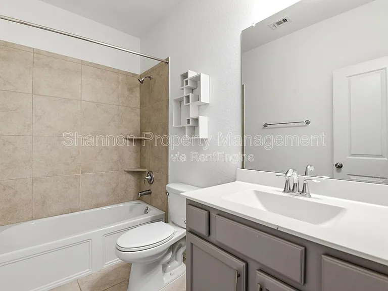 1618 Rosedale Dr — Photo 24