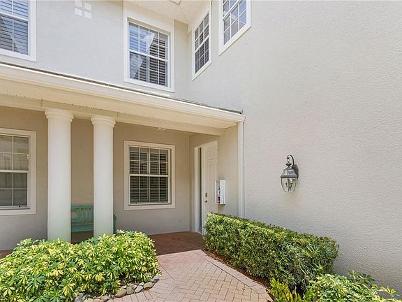 4th image of 3099 Lancaster DR #7-702