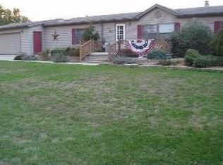 513 E Maple St, Liberty Center, OH 43532