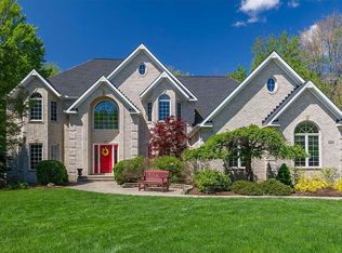 4563 Hunting Valley Ln, Brecksville, OH 44141