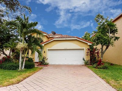 12348 NW 53rd St, Pompano Beach, FL, 33076