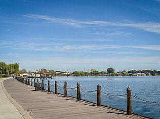 219 Village Ln, Foster City, CA 94404