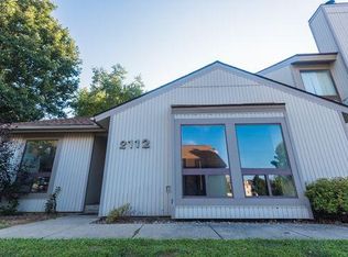 2112 Melrose Dr, Champaign, IL
