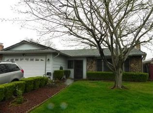 10218 Rockingham Dr, Sacramento, CA 95827