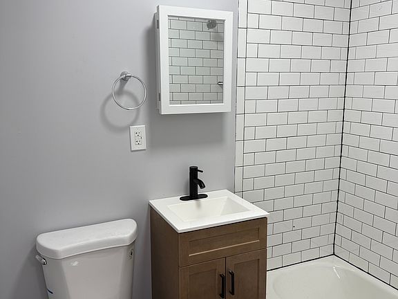 5th image of 1912 S 17th St #313