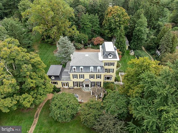 2nd image of 431 Cottage Ave