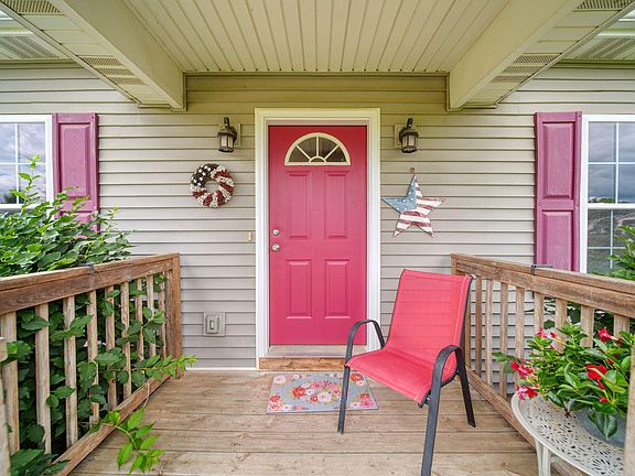 4th image of 5867 E Hillcrest Dr