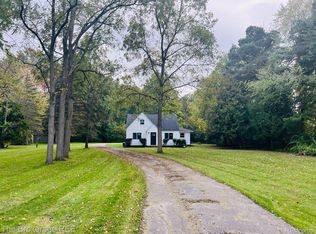 1242 Gabel Rd, Saginaw, MI 48601