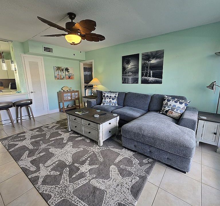 1st image of 3212 NE 7th Pl APT 4