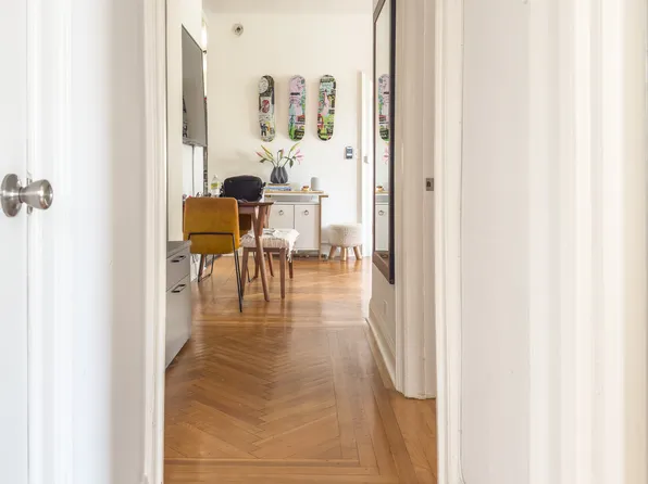 680 West End Avenue image 5 of 8