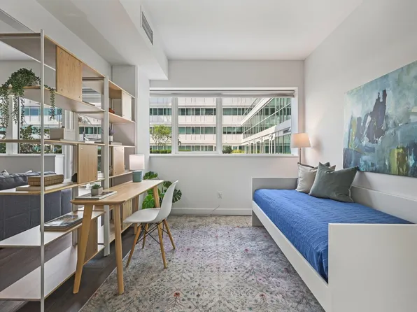 800 Avenue At Port Imperial image 10 of 28