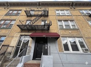 131 W 54th St APT 2, Bayonne, NJ 07002