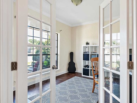 4th image of 1903 Coast Ct