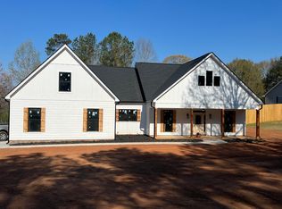 28 Westmoreland Rd, Woodruff, SC 29388