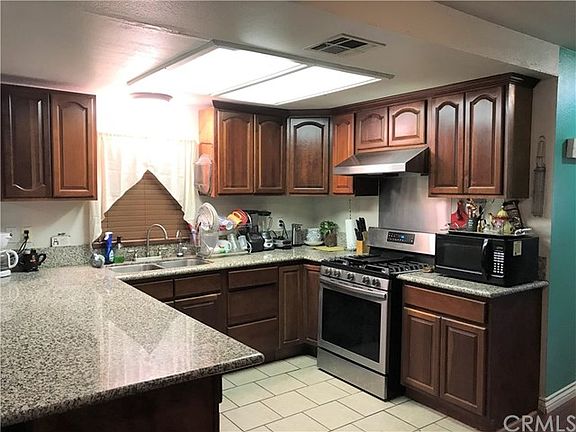 2nd image of 3415 N Mountain Ave