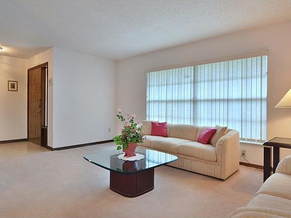 4th image of 8726 Alegre Cir